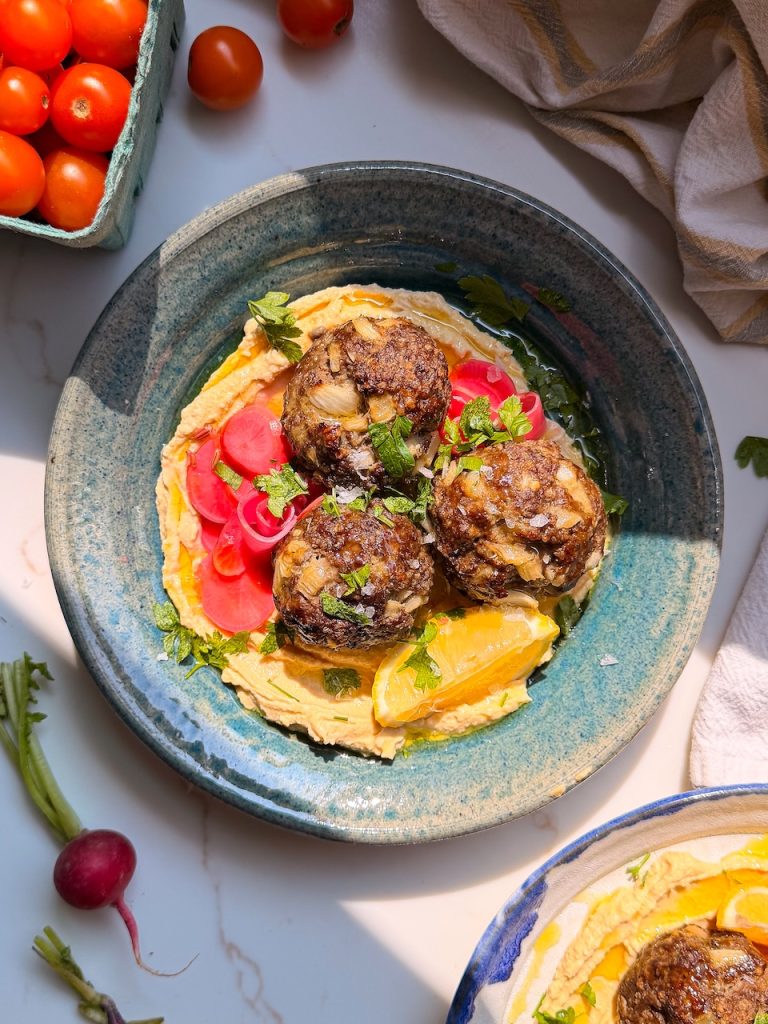 Mediterranean Meatballs, Hummus & Pickled Radishes Lunch